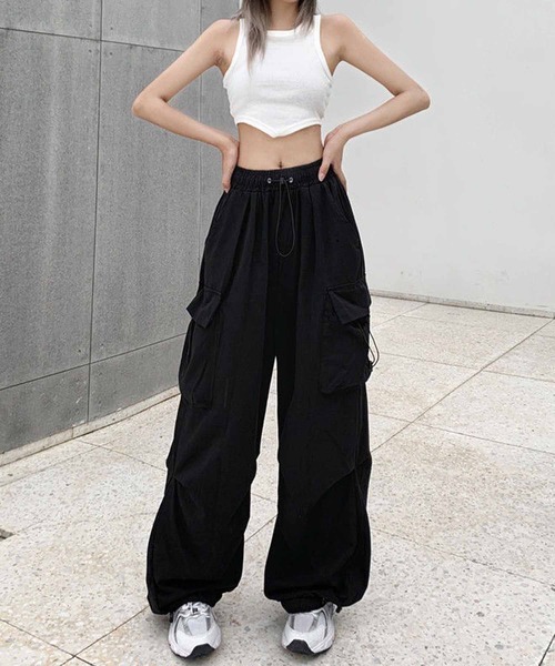 NANEA(ナネア)の「ルーズシルエットカーゴパンツ(カーゴパンツ・レディース・カーキ/ブラック/グレー・MEDIUM/X-LARGE/LARGE)」の12枚目の写真