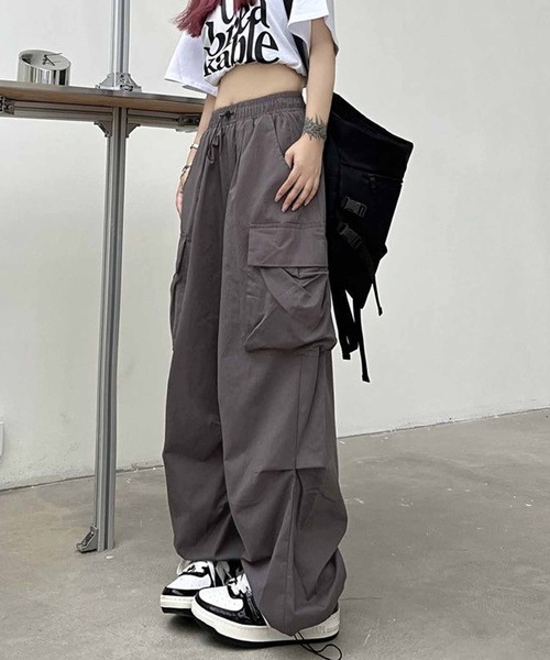 NANEA(ナネア)の「ルーズシルエットカーゴパンツ(カーゴパンツ・レディース・カーキ/ブラック/グレー・MEDIUM/X-LARGE/LARGE)」の18枚目の写真