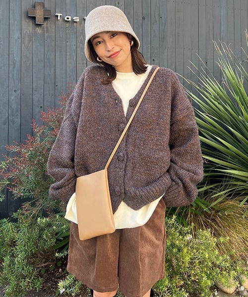 CREDONA(クレドナ)の「スクエアミニショルダーbag(ショルダーバッグ・レディース・ブラック/ベージュ・FREE)」の3枚目の写真
