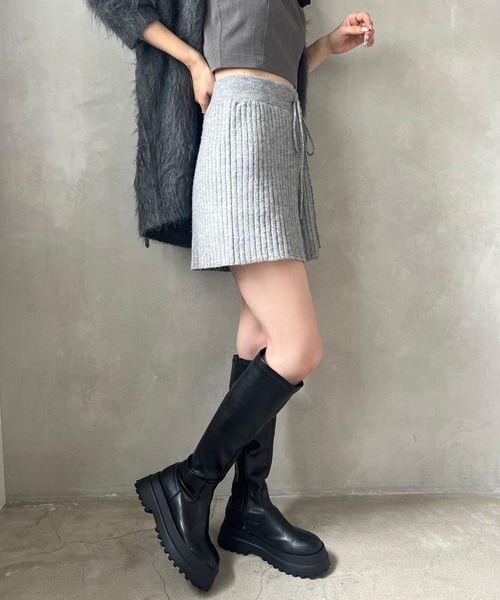 one after another NICE CLAUP(ワンアフターアナザーナイスクラップ)の「リブニットショートパンツ(その他パンツ・レディース・イエロー/オフホワイト/グレー・FREE)」の7枚目の写真