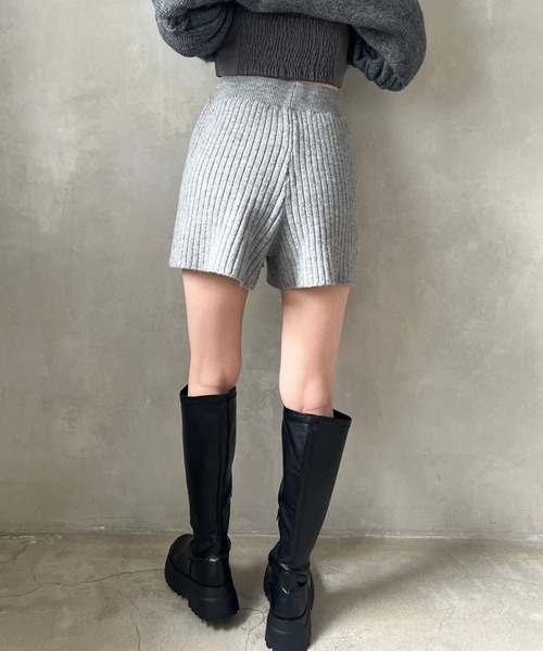 one after another NICE CLAUP(ワンアフターアナザーナイスクラップ)の「リブニットショートパンツ(その他パンツ・レディース・イエロー/オフホワイト/グレー・FREE)」の8枚目の写真