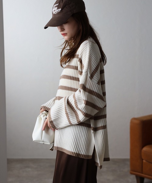 TRIANGLE PALETTE（トライアングルパレット）の「ボーダーハイネックニット（ニット/セーター・レディース・ホワイト×ネイビー/ホワイト×ブラック/ブラック×ホワイト/ベージュ/グリーン・FREE）」の22枚目の写真