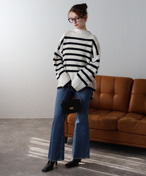 TRIANGLE PALETTE（トライアングルパレット）の「ボーダーハイネックニット（ニット/セーター・レディース・ホワイト×ネイビー/ホワイト×ブラック/ブラック×ホワイト/ベージュ/グリーン・FREE）」の6枚目の写真