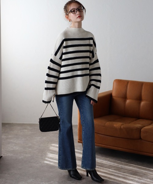 TRIANGLE PALETTE（トライアングルパレット）の「ボーダーハイネックニット（ニット/セーター・レディース・ホワイト×ネイビー/ホワイト×ブラック/ブラック×ホワイト/ベージュ/グリーン・FREE）」の12枚目の写真