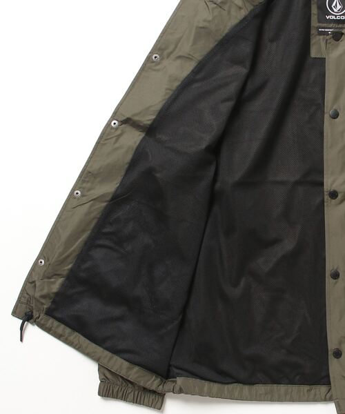 VOLCOM（ボルコム）の「【VOLCOM】SKATE VITALS COACH JACKET（ナイロンジャケット・メンズ・モスグリーン・MEDIUM/LARGE/X-LARGE）」の3枚目の写真