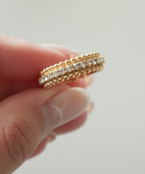 ebine（エビネ）の「金属アレルギー対応/Tsubu Zircon Eternity Ring / サージカルステンレス/リング（リング・レディース・ゴールド・16号/13号/11号）」の5枚目の写真