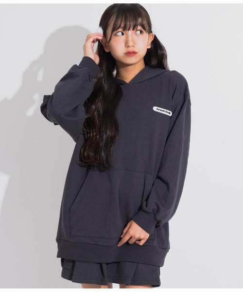 ANAP GｉRL（アナップガール）の「R+SBIGスウェットフード付きトップス（パーカー・キッズ・ベージュ/スミクロ・XS/S/M）」の3枚目の写真