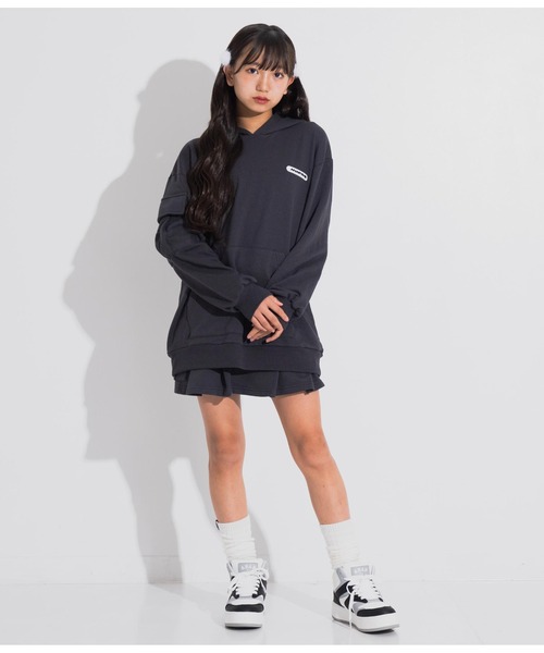 ANAP GｉRL（アナップガール）の「R+SBIGスウェットフード付きトップス（パーカー・キッズ・ベージュ/スミクロ・XS/S/M）」の6枚目の写真