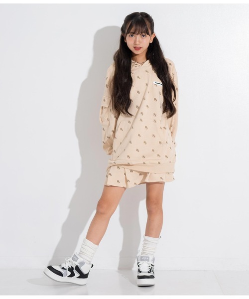 ANAP GｉRL（アナップガール）の「R+SBIGスウェットフード付きトップス（パーカー・キッズ・ベージュ/スミクロ・XS/S/M）」の13枚目の写真