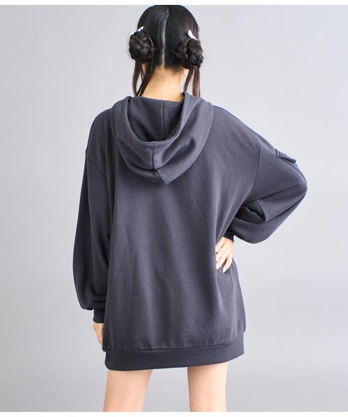 ANAP GｉRL（アナップガール）の「R+SBIGスウェットフード付きトップス（パーカー・キッズ・ベージュ/スミクロ・XS/S/M）」の22枚目の写真