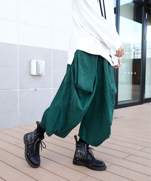 rovtski（ロフトスキー）の「フェイクスエード変形パンツ（その他パンツ・レディース・ブラック/レッド/テラコッタ/グリーン・FREE）」の9枚目の写真