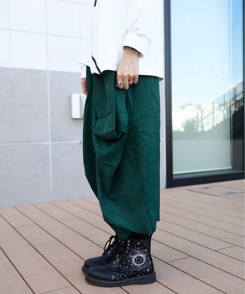 rovtski（ロフトスキー）の「フェイクスエード変形パンツ（その他パンツ・レディース・ブラック/レッド/テラコッタ/グリーン・FREE）」の12枚目の写真
