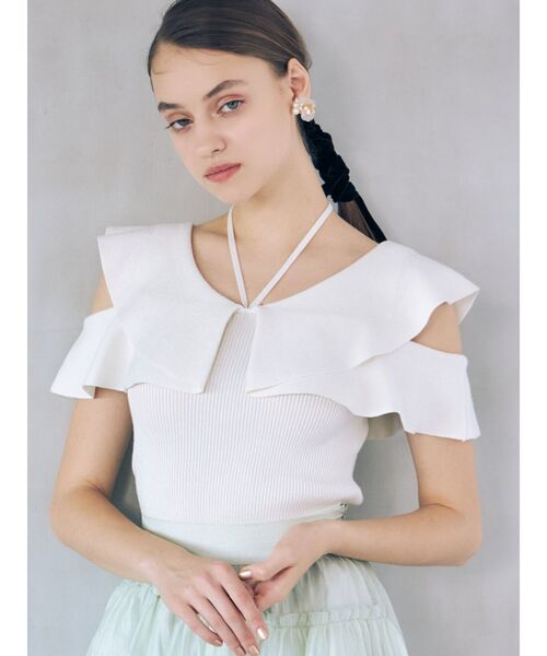 MERCURYDUO（マーキュリーデュオ）の「マルチウェイストラップダブルラッフルニット（ニット/セーター・レディース・オフホワイト/チャコールグレー/ネイビー/レッド/ライム・FREE）」の2枚目の写真