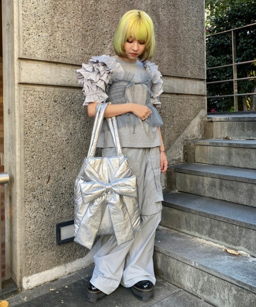 Candy Stripper（キャンディストリッパー）の「METALLIC RIBBON TOTE バッグ（トートバッグ・レディース・シルバー/ブラック・FREE）」の7枚目の写真