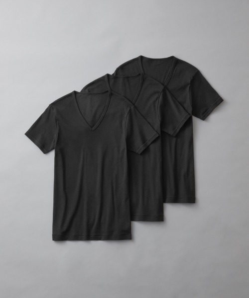 GUNZE（グンゼ）の「GUNZE BASIC/グンゼベーシック　VネックTシャツ　3枚組（インナーウェア/肌着・メンズ・ホワイト/杢グレー/ブラック・MEDIUM/X-LARGE/LARGE）」の2枚目の写真