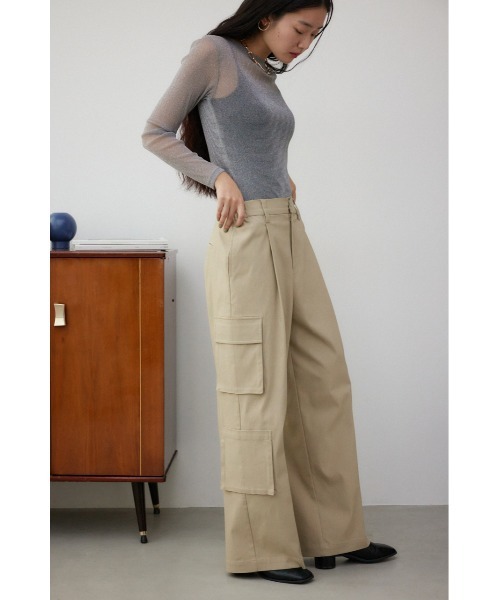 AZUL by moussy(アズールバイマウジー)の「ワイドカーゴパンツ(カーゴパンツ・レディース・ブラック/ベージュ・MEDIUM/SMALL)」の4枚目の写真