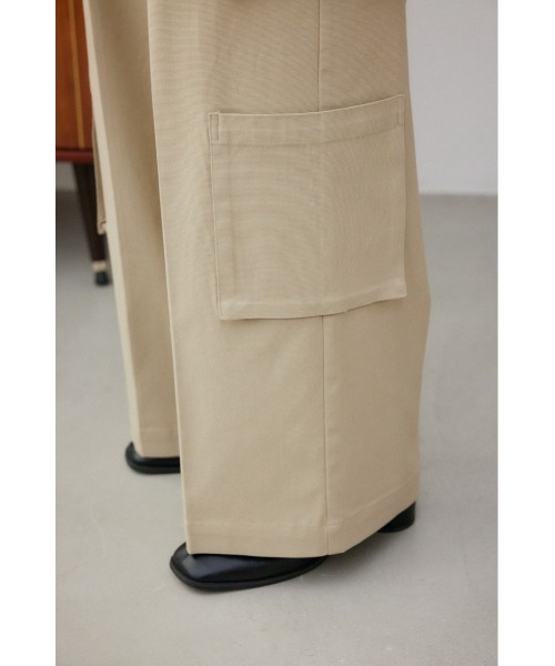 AZUL by moussy(アズールバイマウジー)の「ワイドカーゴパンツ(カーゴパンツ・レディース・ブラック/ベージュ・MEDIUM/SMALL)」の12枚目の写真