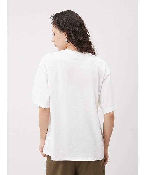 Mila Owen（ミラオーウェン）の「ロゴプリントTシャツ【手洗い可能】（Tシャツ/カットソー・レディース・ベージュ/チャコールグレー/ホワイト・1/0）」の6枚目の写真