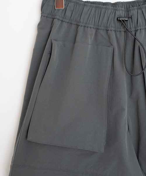 WEGO（ウィゴー）の「WEGO/2WAYパラシュートパンツ（カーゴパンツ・レディース・ブラック/ダークグレー・FREE）」の12枚目の写真
