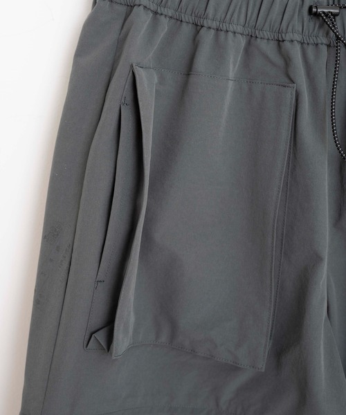 WEGO（ウィゴー）の「WEGO/2WAYパラシュートパンツ（カーゴパンツ・レディース・ブラック/ダークグレー・FREE）」の13枚目の写真