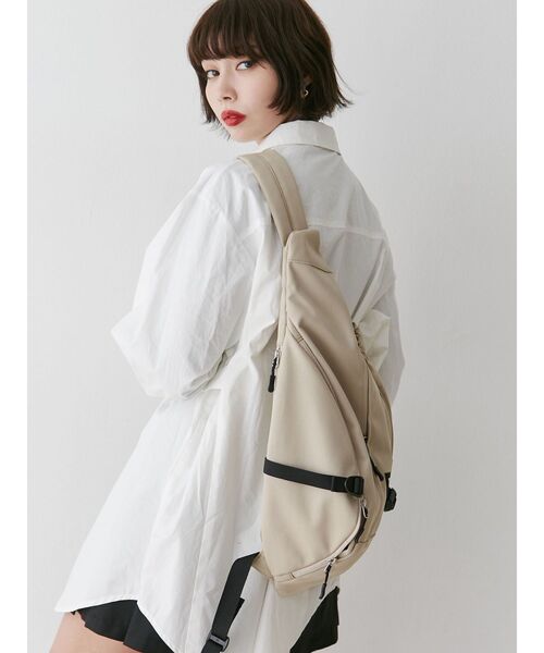 THRASHER（スラッシャー）の「【別注】THRASHER クロスボディBAG（バックパック/リュック・レディース・ブラック/ベージュ/ホワイト/ピンク・FREE）」の8枚目の写真