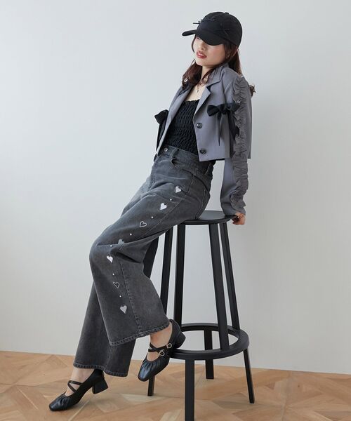 MAJESTIC LEGON(マジェスティックレゴン)の「【WEB限定Lサイズあり】リボンビジューデニムパンツ(デニムパンツ・レディース・サックスブルー/ピンク/グレー/ブルー系その他3/グレー系その他・SMALL/MEDIUM/LARGE)」の21枚目の写真