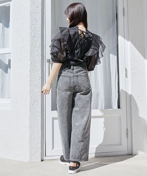 MAJESTIC LEGON(マジェスティックレゴン)の「【WEB限定Lサイズあり】リボンビジューデニムパンツ(デニムパンツ・レディース・サックスブルー/ピンク/グレー/ブルー系その他3/グレー系その他・SMALL/MEDIUM/LARGE)」の15枚目の写真