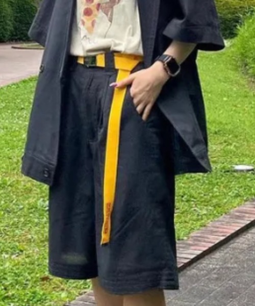 DOUBLE NAME(ダブルネーム)の「バックルロゴガチャベルト/ユニセックス(ベルト・レディース・パープル/ピンク/オフホワイト/ブラック/イエロー・FREE)」の4枚目の写真