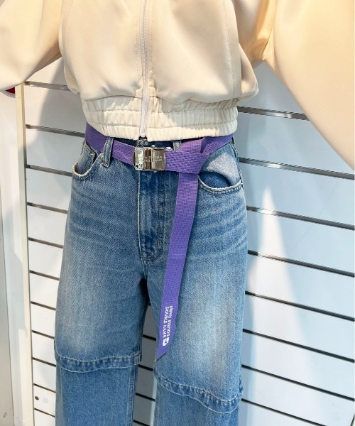 DOUBLE NAME(ダブルネーム)の「バックルロゴガチャベルト/ユニセックス(ベルト・レディース・パープル/ピンク/オフホワイト/ブラック/イエロー・FREE)」の12枚目の写真