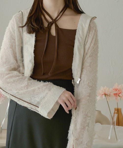 Ambre Neige（アンブルネージュ）の「ホルターネックカップ付きキャミ／WEB/EC限定商品（キャミソール・レディース・ダークブラウン/ブラック/アイボリー・FREE）」の7枚目の写真