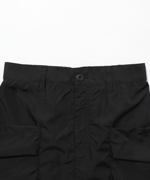 X-girl（エックスガール）の「LOOSE POCKET MINI SKIRT（スカート・レディース・ブラック/ベージュ・S/M）」の18枚目の写真