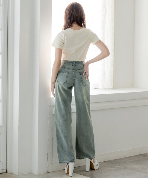 Julia Boutique（ジュリアブティック）の「パール付きハイウエストデニムパンツ/24100（デニムパンツ・レディース・ライトブルー・S/M/L）」の3枚目の写真