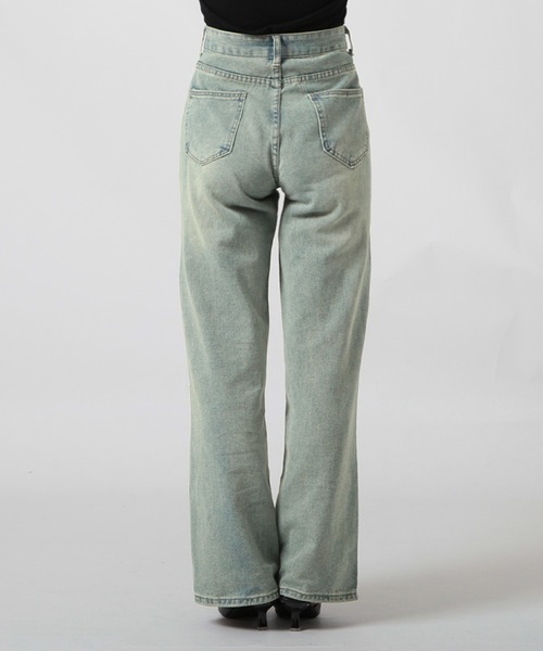 Julia Boutique（ジュリアブティック）の「パール付きハイウエストデニムパンツ/24100（デニムパンツ・レディース・ライトブルー・S/M/L）」の11枚目の写真