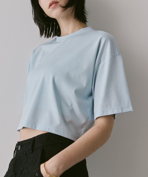 Aunt Marie's(アントマリーズ)の「【接触冷感】クロップドショートスリーブTシャツ(Tシャツ/カットソー・レディース・ホワイト/ネイビー/ピンク/ライトブルー/ブラック/ブラウン/グリーン・FREE)」の6枚目の写真