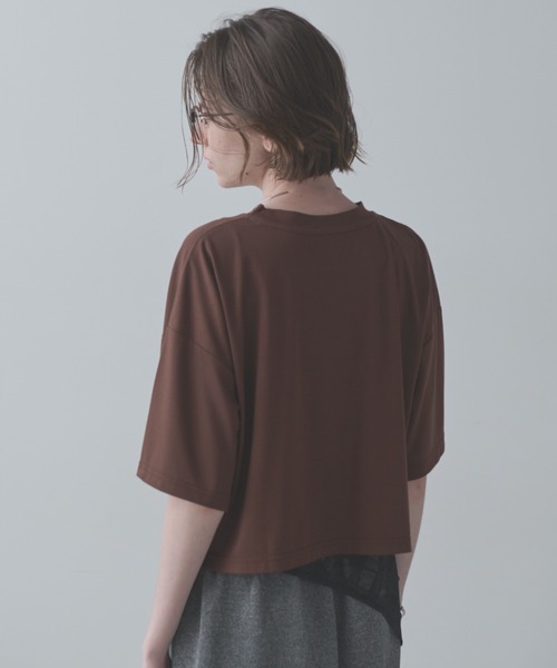 Aunt Marie's(アントマリーズ)の「【接触冷感】クロップドショートスリーブTシャツ(Tシャツ/カットソー・レディース・ホワイト/ネイビー/ピンク/ライトブルー/ブラック/ブラウン/グリーン・FREE)」の8枚目の写真