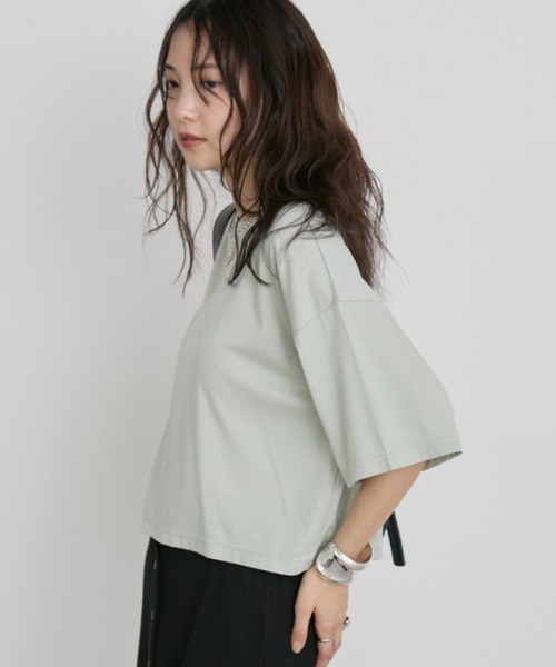 Aunt Marie's(アントマリーズ)の「【接触冷感】クロップドショートスリーブTシャツ(Tシャツ/カットソー・レディース・ホワイト/ネイビー/ピンク/ライトブルー/ブラック/ブラウン/グリーン・FREE)」の16枚目の写真