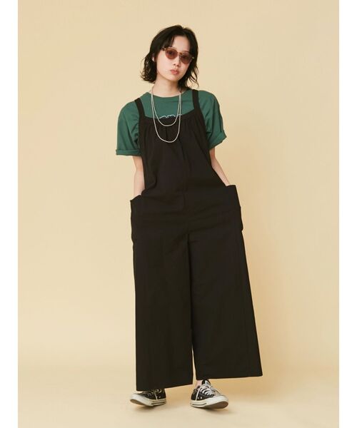 Ungrid(アングリッド)の「【WEB限定】バッククロスロンパース(つなぎ/オールインワン・レディース・ブラック/アイボリー・FREE)」の17枚目の写真