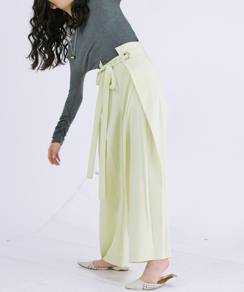 Ezick（エジック）の「Waist ring タックワイドスラックス（スラックス・レディース・ブラック/レモンイエロー/ブルー・FREE）」の6枚目の写真