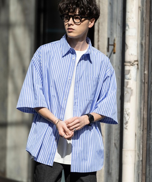 Rocky Monroe（ロッキーモンロー）の「オーバーサイズ 無地/チェック柄/ストライプ柄レギュラーカラー半袖シャツ（シャツ/ブラウス・メンズ・ホワイト×ブラック/ライトブラック/ダークブルー/ホワイト/ブラック/サックスブルー/ブルー/ホワイト×ブルー・L/M/XL）」の14枚目の写真