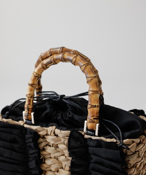 DEICY（デイシー）の「フリルバンブーハンドルバッグ（ハンドバッグ・レディース・ベージュ/ブラック・FREE）」の12枚目の写真