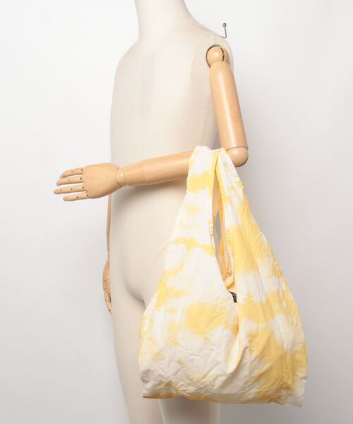 OMCC（オーエムシーシー）の「Shopping Bag TieDye M（ショルダーバッグ・レディース・グレー/ブルー/ピンク/イエロー・M）」の9枚目の写真