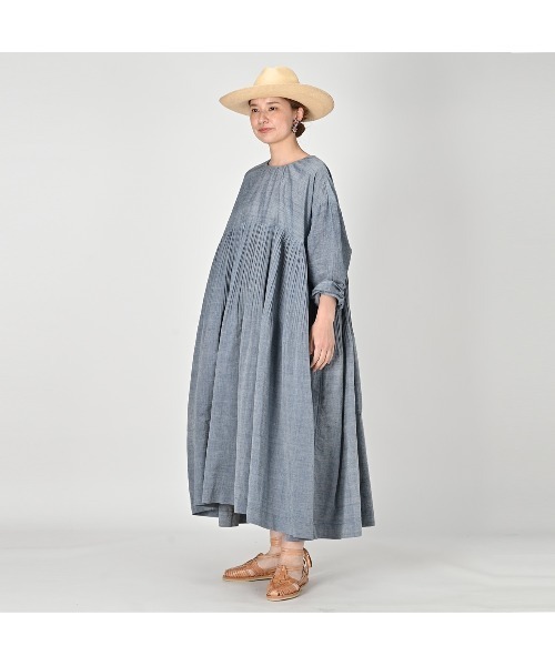 45R(フォーティファイブアール)の「藍ダンガリーインドカディのプリーツドレス(ワンピース・レディース・インディゴブルー・FREE)」の11枚目の写真