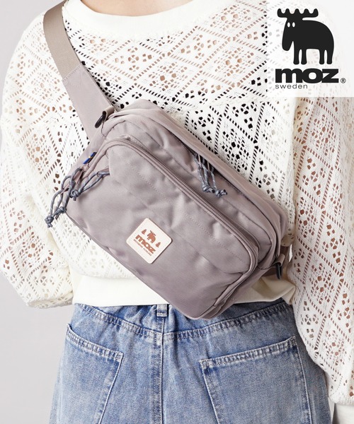 moz（モズ）の「MOZ（モズ） 軽撥水加工 アウトドアテイスト な スクエア型 ショルダーバッグ ウエストバッグ（ショルダーバッグ・レディース・ブラック/インディゴブルー/ライトグリーン/グレイッシュベージュ/アイボリー/サンドベージュ・ONE SIZE）」の4枚目の写真