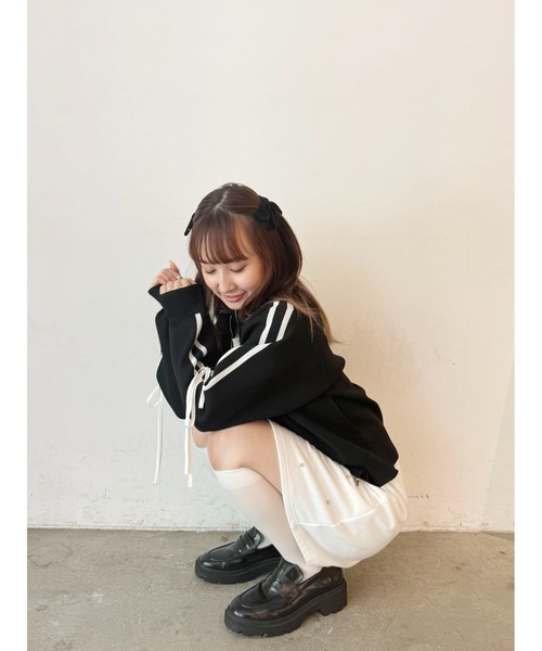 CALNAMUR（カルナムール）の「リボントラックジャケット（ブルゾン・レディース・ブラウン/グレー/ブラック・FREE）」の5枚目の写真