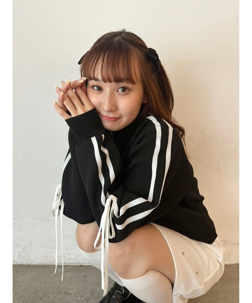 CALNAMUR（カルナムール）の「リボントラックジャケット（ブルゾン・レディース・ブラウン/グレー/ブラック・FREE）」の7枚目の写真