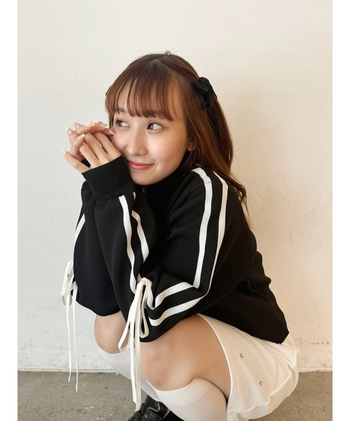 CALNAMUR（カルナムール）の「リボントラックジャケット（ブルゾン・レディース・ブラウン/グレー/ブラック・FREE）」の8枚目の写真