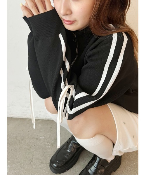 CALNAMUR（カルナムール）の「リボントラックジャケット（ブルゾン・レディース・ブラウン/グレー/ブラック・FREE）」の10枚目の写真