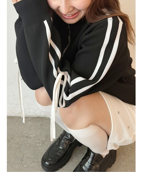 CALNAMUR（カルナムール）の「リボントラックジャケット（ブルゾン・レディース・ブラウン/グレー/ブラック・FREE）」の11枚目の写真