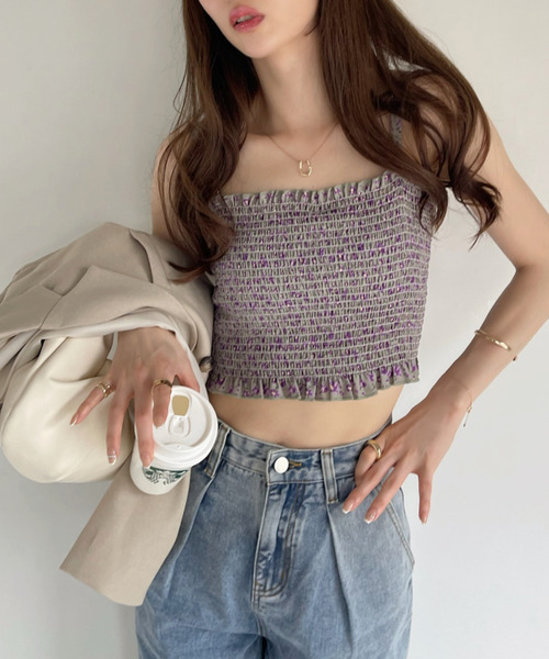 Ada.(エイダ)の「小花柄 シャーリング ベアトップ キャミソール(キャミソール・レディース・グリーン/ブラック/ホワイト・FREE)」の14枚目の写真