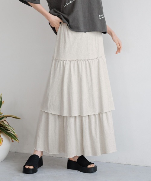 LOWRYS FARM（ローリーズファーム）の「カットティアードスカート 130832（スカート・レディース・アイボリー/グレー/チャコールグレー・FREE）」の3枚目の写真